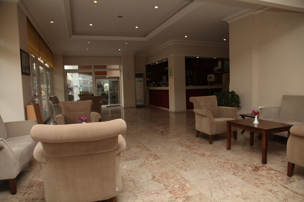 Otel Lonicera 3*